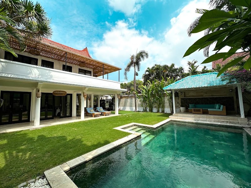Canggu, Villa Umalas Airbnb: Pool, Garden, Beach 5mins, Walk to Cafes