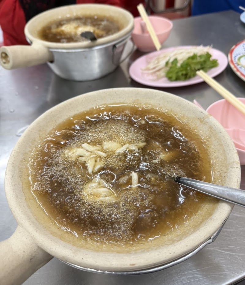 Hengdee Shark Fin Soup, China Town - Hengdee Shark Fin Soup, China Town 429 431 Yaowarat Rd, Khwaeng Samphanthawong, Khet Samphanthawong, Krung Thep Maha Nakhon 10100, Thailand