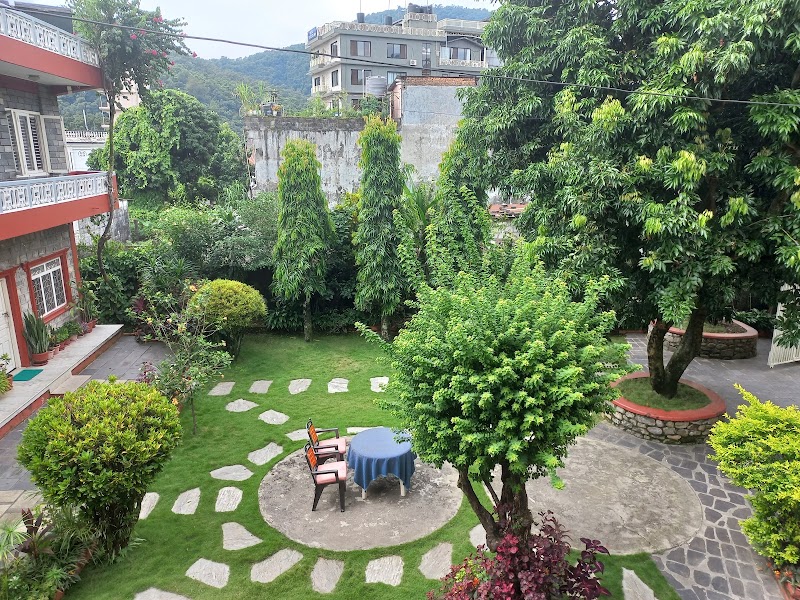 New Tourist Guest House - New Tourist Guest House Lakeside Rd, Pokhara 33700, Nepal