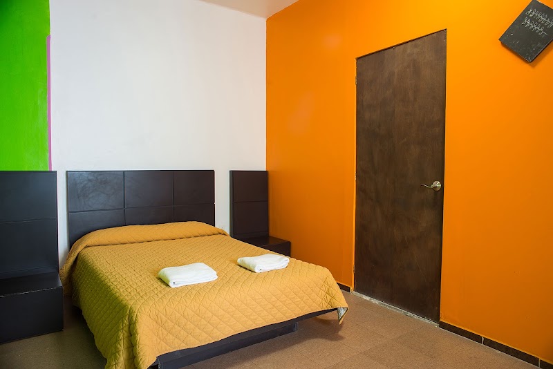 Hostel Amigo Suites - Hostel Amigo Suites, Luis González Obregón 14 b, Centro Histórico de la Cdad. de México, Centro, Cuauhtémoc, 06300 Ciudad de México, CDMX, Mexico