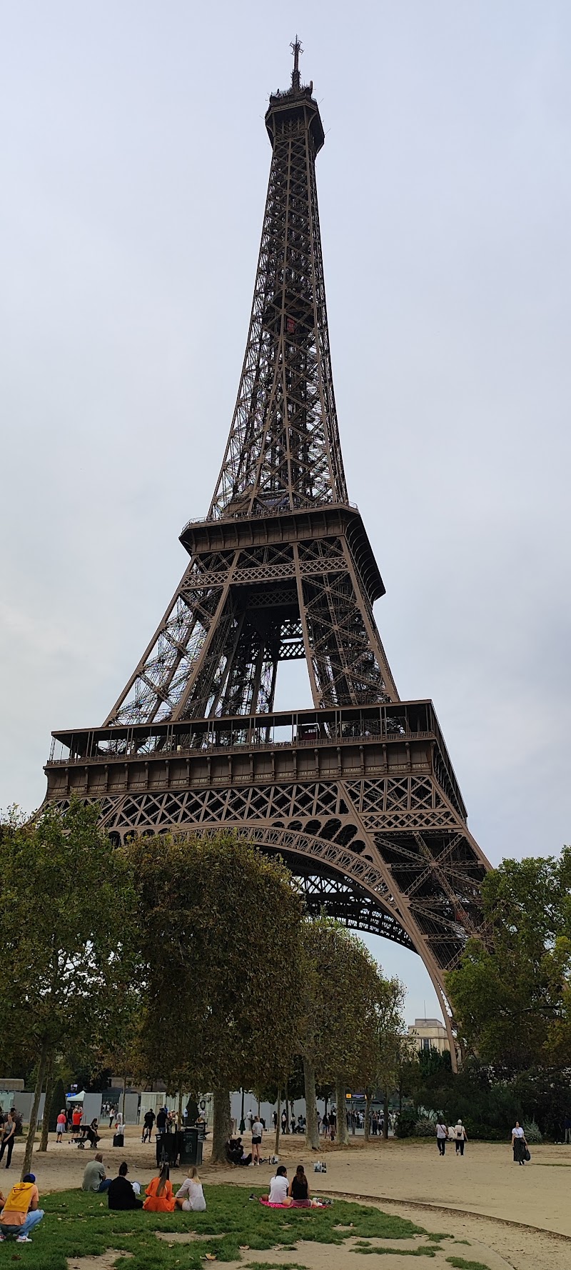 Champ de Mars - Champ de Mars 75007 Paris, France