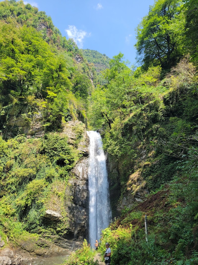 Ninoskhevi Waterfall Trailhead - ნინოსხევის ჩანჩქერის ბილიკის დასაწყისი - Ninoskhevi Waterfall Trailhead - ნინოსხევის ჩანჩქერის ბილიკის დასაწყისი, Lagodekhi Municipality, Georgia
