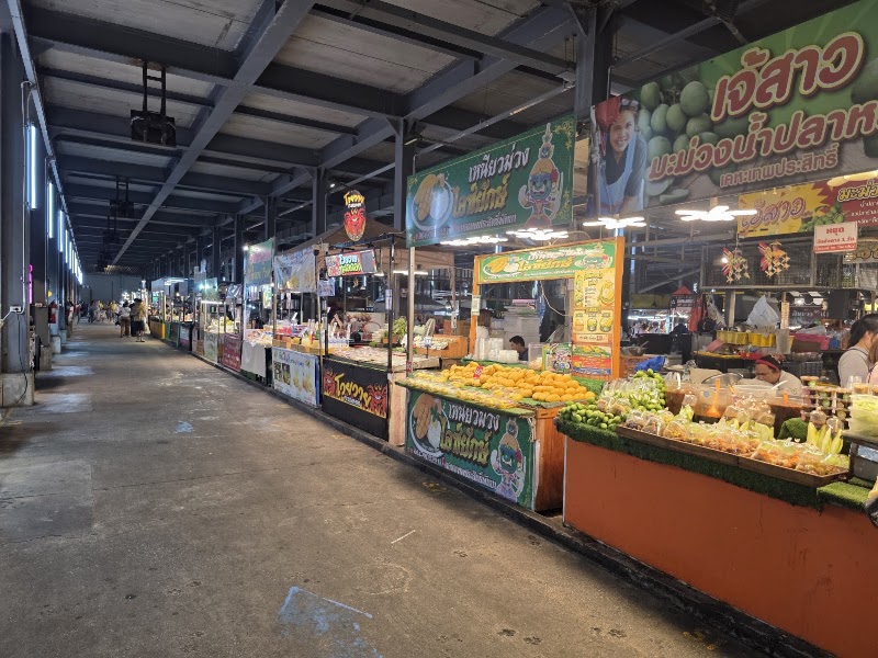 Thepprasit Night Market - Thepprasit Night Market เลขที่ 408/5 Muang Pattaya, Amphoe Bang Lamung, Chang Wat Chon Buri 20150, Thailand