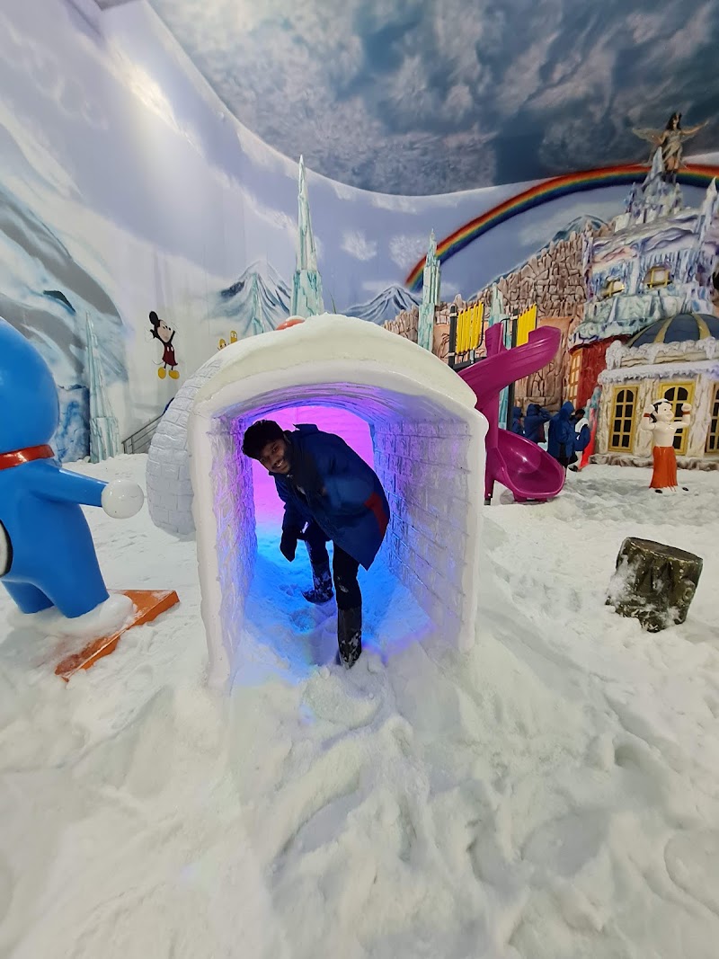 Snow City Bengaluru - Snow City Bengaluru Fun World Complex, 1st floor, Snow city, Jayamahal Main Rd, opposite TV Tower, J.C.Nagar, Bengaluru, Karnataka 560006, India