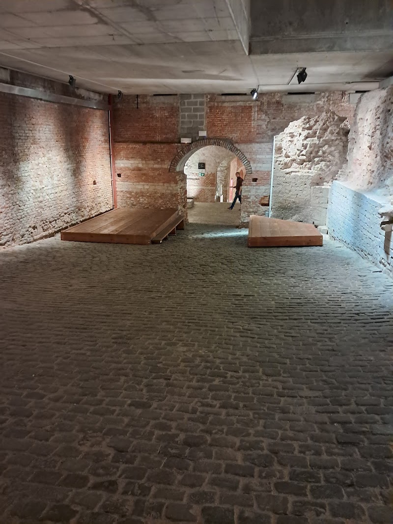 Het Coudenbergpaleis - Het Coudenbergpaleis Pl. des Palais 7, 1000 Bruxelles, Belgium
