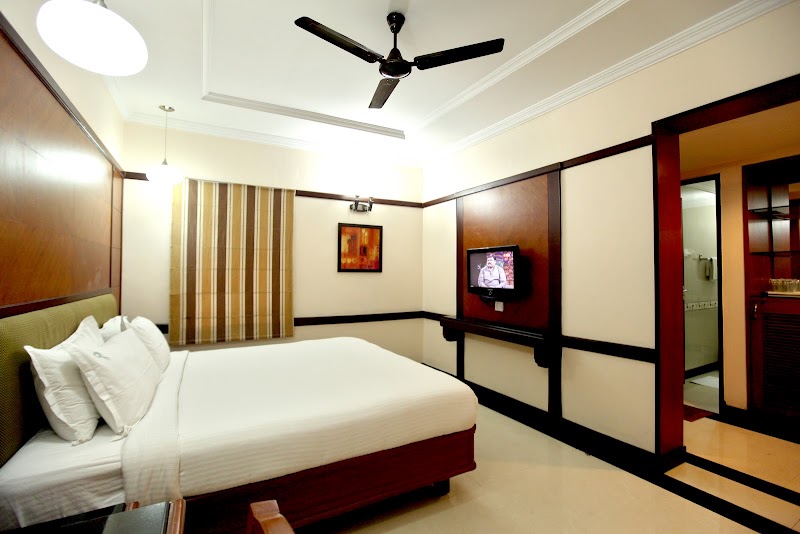 New Woodlands Hotel - New Woodlands Hotel 72-75, Dr Radha Krishnan Salai, CIT Colony, Mylapore, Chennai, Tamil Nadu 600004, India