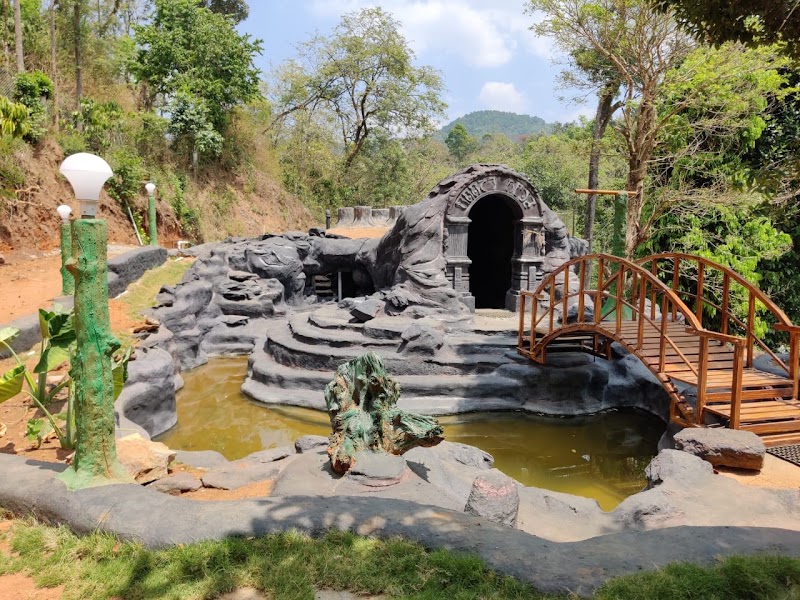 RaisCoorgCaveHouse