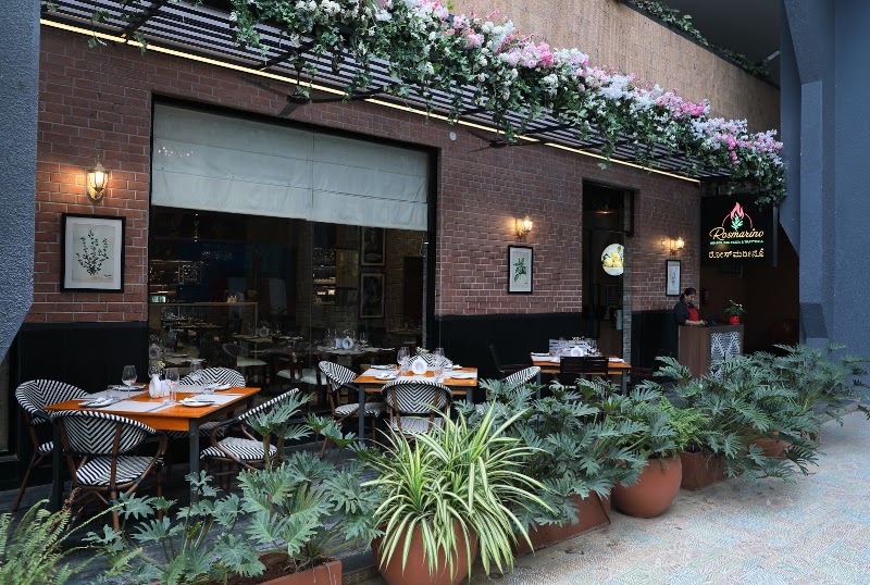 Rosmarino Neapolitan Pizza & Trattoria