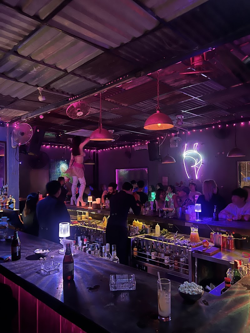 Nhà Bar - Nhà Bar, Villa 23, Hem 86B Trần Phú, Thành phố, Khánh Hòa 650000, Vietnam