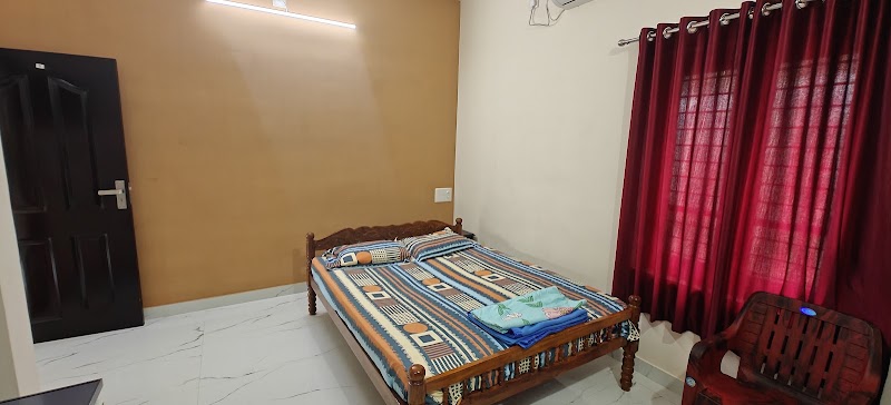 Hotel O SIVANANDA HOMESTAY - Hotel O SIVANANDA HOMESTAY VAK 21, 54/2, Aratukadavu Rd, Chilakkoor, Varkala, Kerala 695141, India