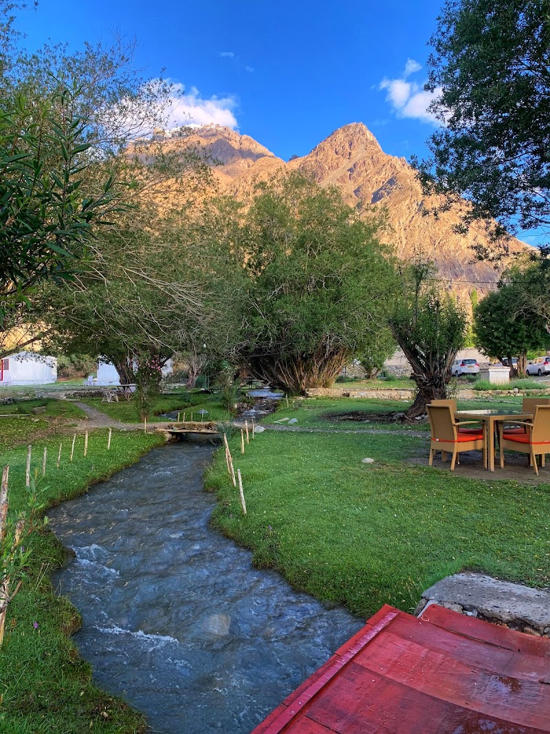 Hunder Sarai - Hunder Sarai, HFJC+Q3, Nubra, Hunder, 194401