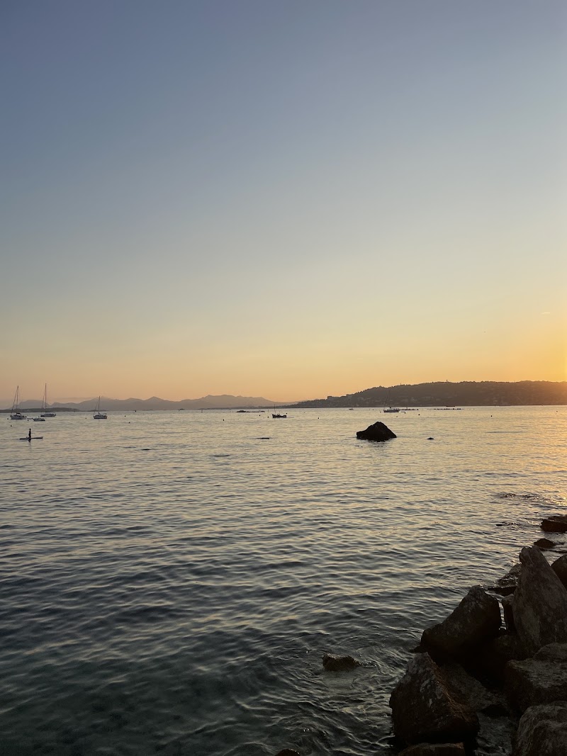 Petit port la Valette Cap d'Antibes - Petit port la Valette Cap d'Antibes, Plage des Ondes, 957 Bd Maréchal Juin, 06160 Antibes, France