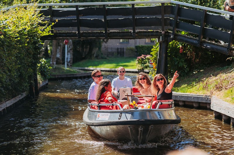 Flagship Tours - Departure Location - Flagship Tours - Departure Location, Termini 27, 1025 AZ Amsterdam, Netherlands