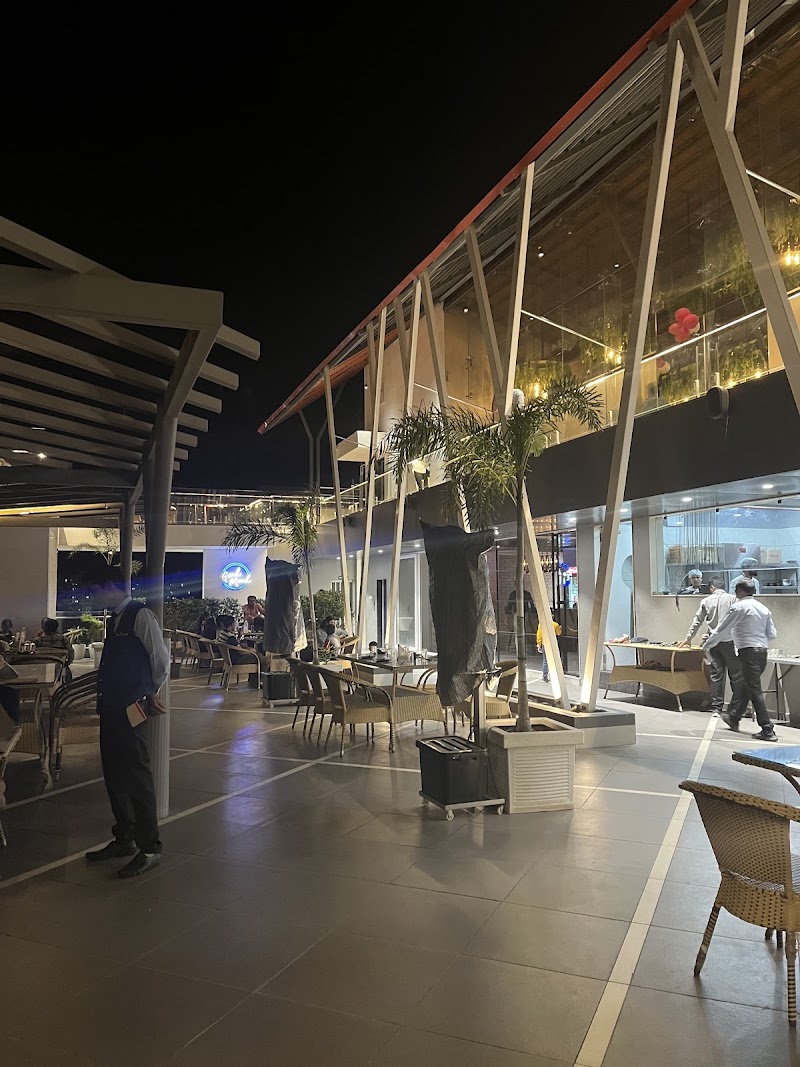 Hotel Four Season - Hotel Four Season Crystal Plaza Rahatgaon square Nagpur, road, Rahatgaon, Amravati, Maharashtra 444602, India