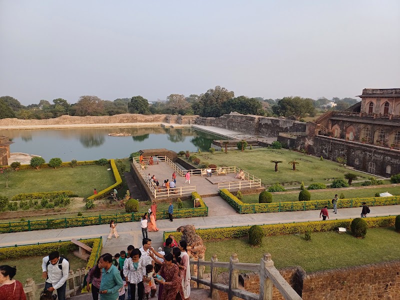 Jahaz Mahal Mandu Dhar - Jahaz Mahal Mandu Dhar, Jahaj Mahal, Jahaj Mahal Internal Rd, Sulibardi, Madhya Pradesh 454010, India
