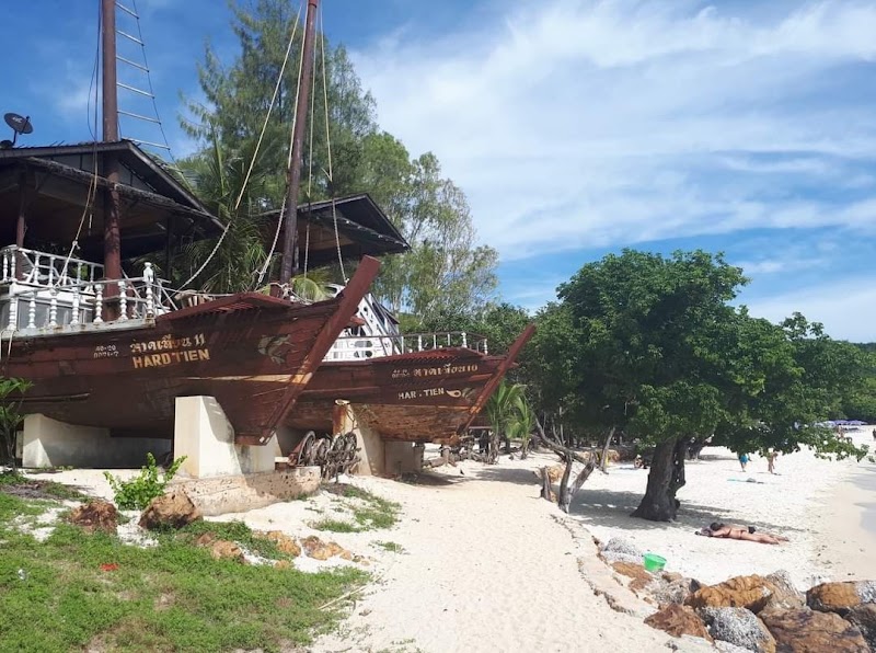 Tien Beach - Tien Beach Tien Beach, Bang Lamung District, Chon Buri 20150, Thailand
