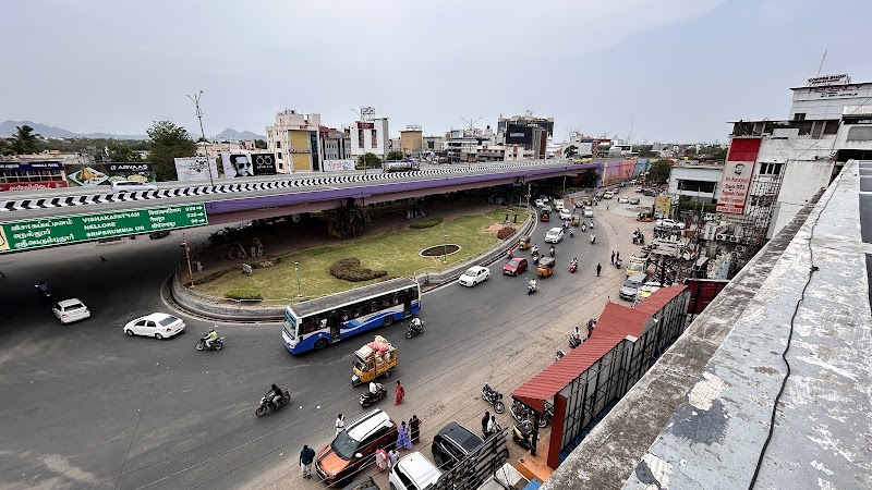 HOTEL ROYAL GRANDE - HOTEL ROYAL GRANDE 183/2A1 New Katpadi Road, Green Cir, next to Ethiraj Kalyana Mandapam, Thottapalayam, Vellore, Tamil Nadu 632004, India