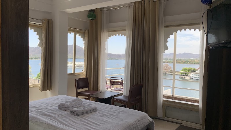 PEACOCK GUEST HOUSE :- LAKE VIEW HOTEL IN UDAIPUR - PEACOCK GUEST HOUSE :- LAKE VIEW HOTEL IN UDAIPUR, 10, Maji House, Lal Ghat Road, behind Jagdish Temple, Old City, Udaipur, Rajasthan 313004, India