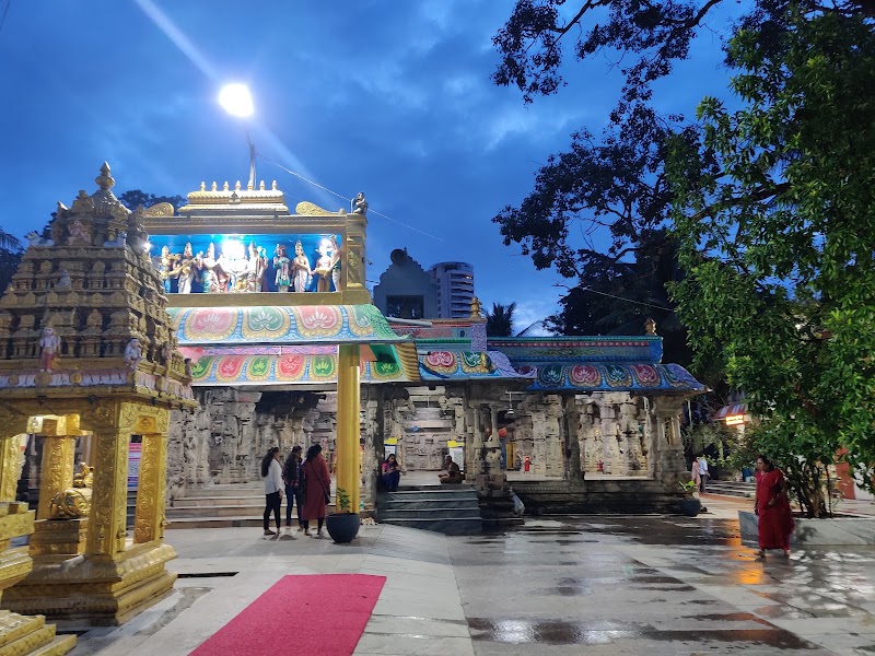 Shri Someshwara Swamy Temple, Halasur - Shri Someshwara Swamy Temple, Halasur Sri, Someshwara Temple Rd, Halasuru, Someshwarpura, Bengaluru, Karnataka 560008, India