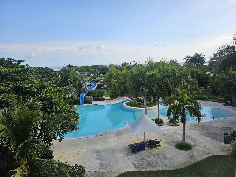 Solea Seaview Resort
