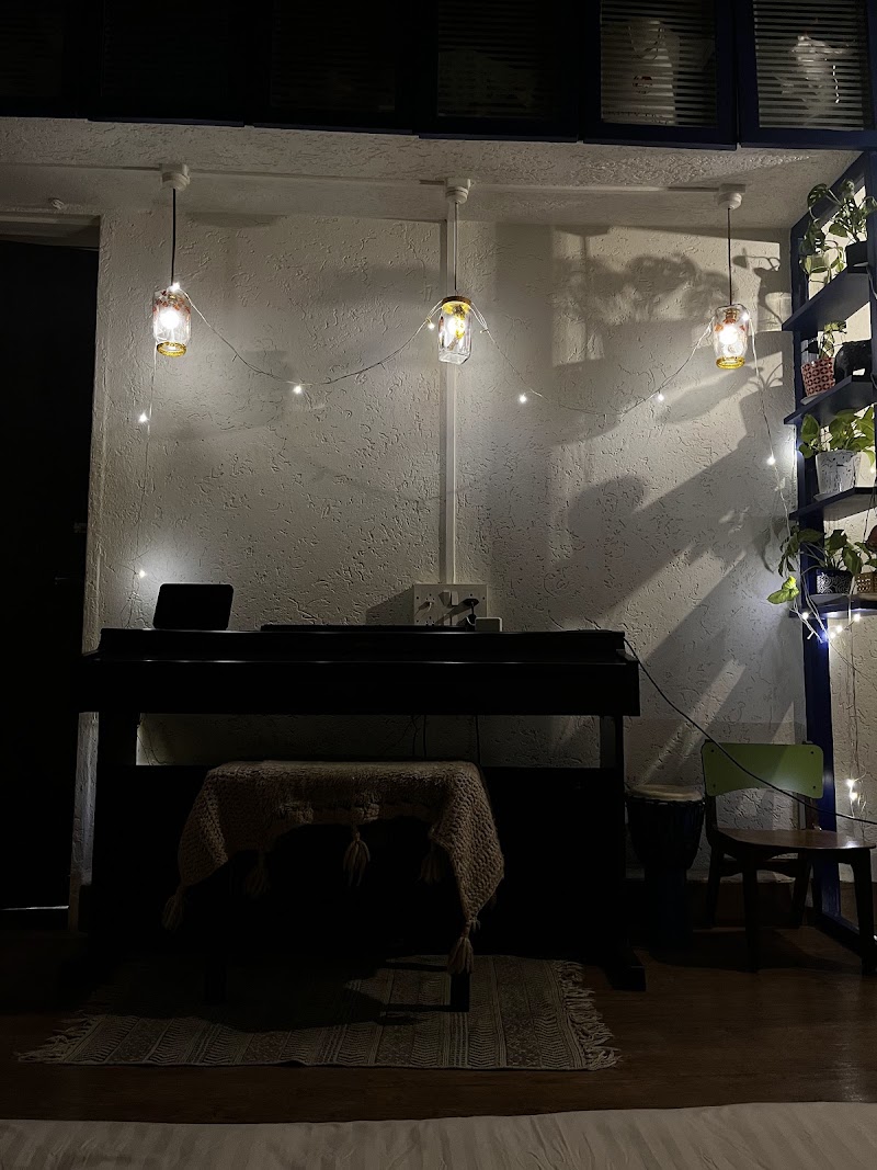 3 Art House - 3 Art House Unit 1, Art House, Mohini Heights, 5th Rd, Govind Dham, Khar West, Mumbai, Maharashtra 400052, India