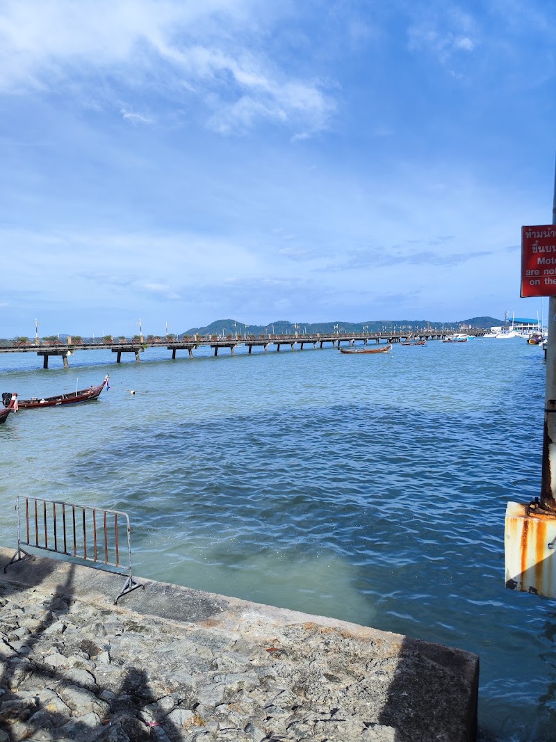 Chalong Pier Phuket - Chalong Pier Phuket, R89W+X7Q, Chalong, Mueang Phuket District, Phuket, Thailand