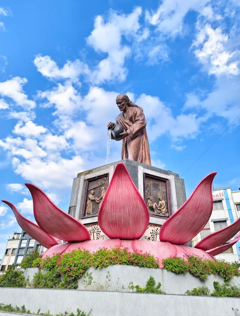 Shri Sai Baba Samadhi Mandir - Shri Sai Baba Samadhi Mandir Sai Nagar, Shirdi, Maharashtra 423109, India