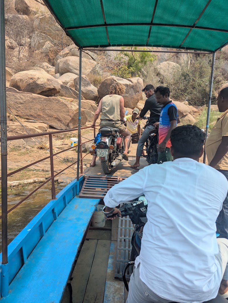 Talari gatta Ferry point, ತಲಾರಿ ಘಟ್ಟ ತೆಪ್ಪ - Talari gatta Ferry point, ತಲಾರಿ ಘಟ್ಟ ತೆಪ್ಪ, 8FVP+MVV, Hampi, Nimbapura, Karnataka 583221, India