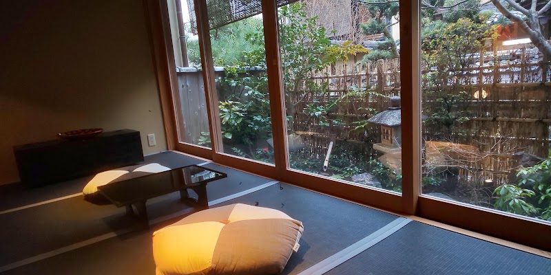 Ishibekoji Ryugin - Ishibekoji Ryugin Japan, 〒605-0825 Kyoto, Higashiyama Ward, Shimokawarachō, ４６３−１２ 石塀小路龍吟