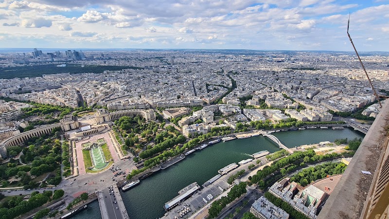 Champ de Mars - Champ de Mars 75007 Paris, France