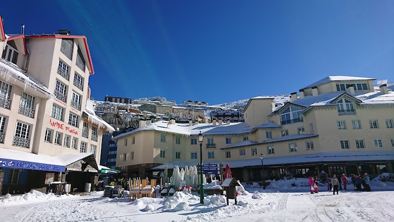 Hotel Ziryab - Hotel Ziryab Andalucía Pl., 8, 18196 Sierra Nevada, Granada, Spain