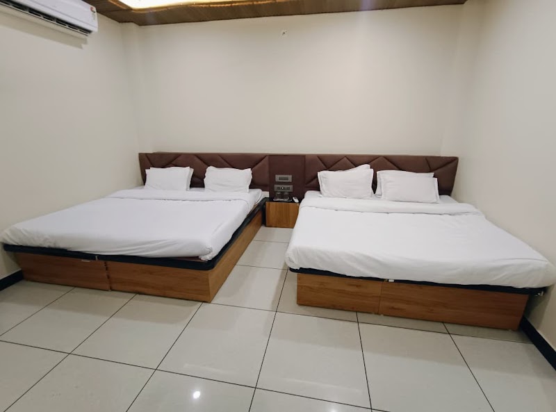 Hotel Shree Anadi Palace - Hotel Shree Anadi Palace 14, Suraj Nagar, Ujjain, Madhya Pradesh 456006, India