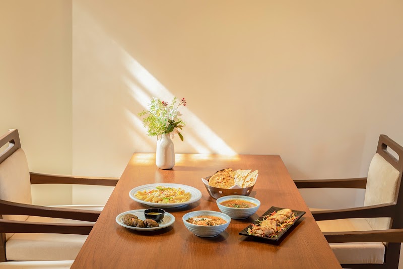Seasons- A Boutique Hotel - Seasons- A Boutique Hotel Khasra no. 5694, 2254, Sajjangarh Rd, Malla Talai, Udaipur, Seesaram Rural, Rajasthan 313002, India