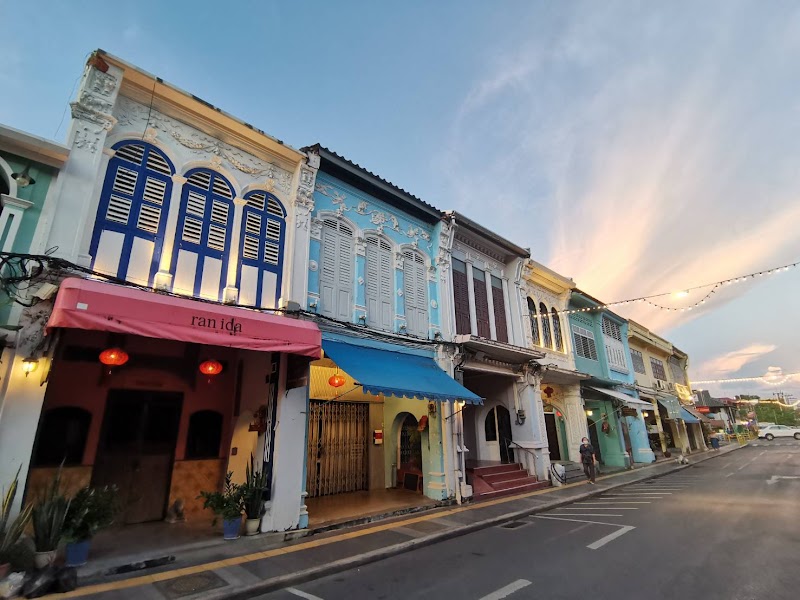 Thalang Road