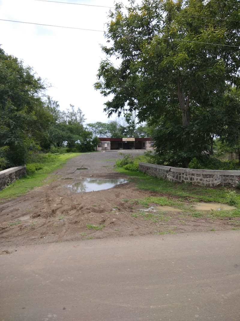 Old Bus-Stand - Old Bus-Stand, PHH6+RX4, Ambajogai - Ahmedpur Rd, Ghatnandur, Maharashtra 431519, India