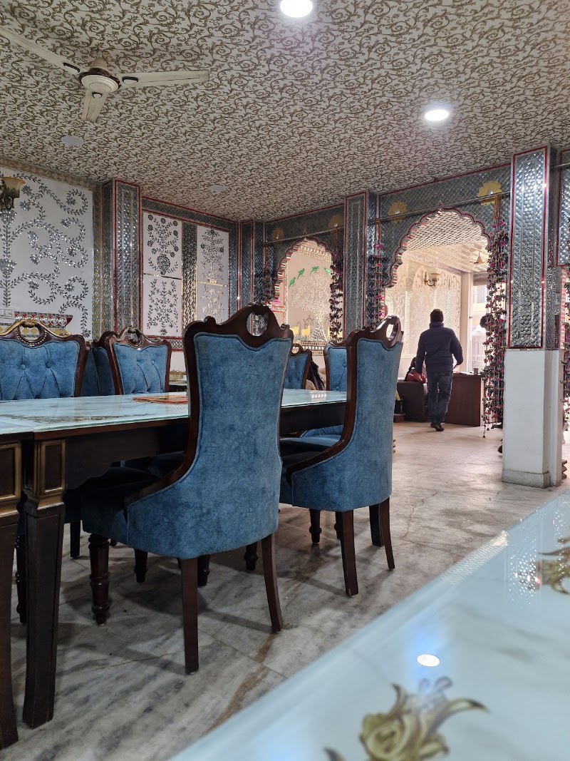 Royal Sheeshmahal Restaurant - Royal Sheeshmahal Restaurant Gandhi Chowk, Devisinghpura, Amer, Jaipur, Rajasthan 302012, India
