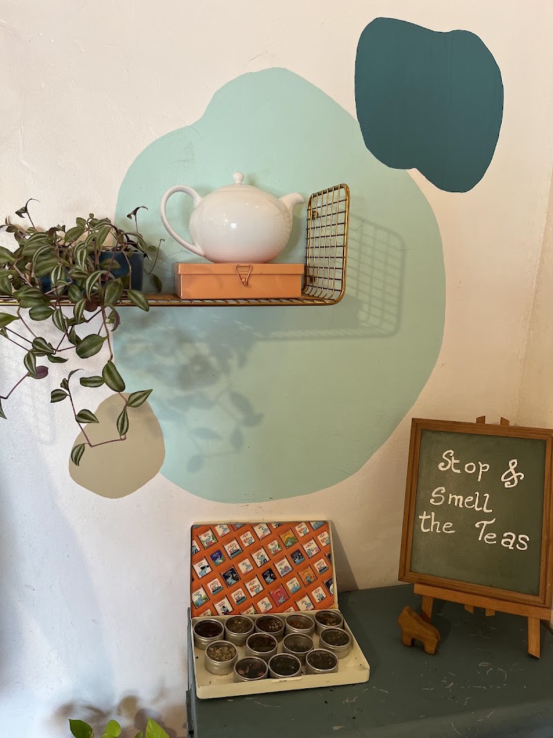 Cafe Tea Trunk - Cafe Tea Trunk 162, St. Sebastian, Chapel, road, Fontainhas (quarter), Altinho, Panaji, Goa 403001, India