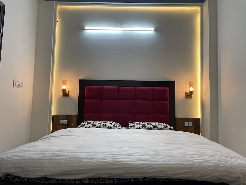 Nirvana Villa serviced apartments - Nirvana Villa serviced apartments A-99, Ramphal chowk, Chandar Vihar, Block B, Sector 7 Dwarka, Dwarka, New Delhi, Delhi, 110077, India