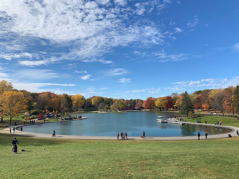 Mount Royal Park - Mount Royal Park, 1260 Chem. Remembrance, Montréal, QC H3H 1A2, Canada