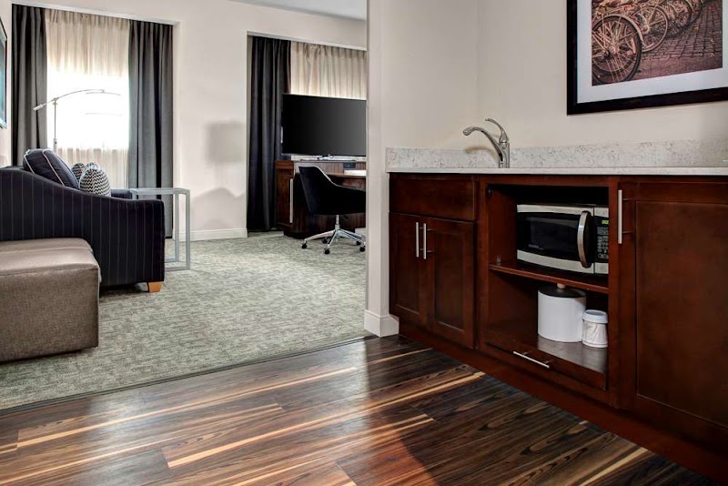 Hampton Inn & Suites Richmond - Downtown - Hampton Inn & Suites Richmond - Downtown, 700 E Main St Suite A, Richmond, VA 23219, USA
