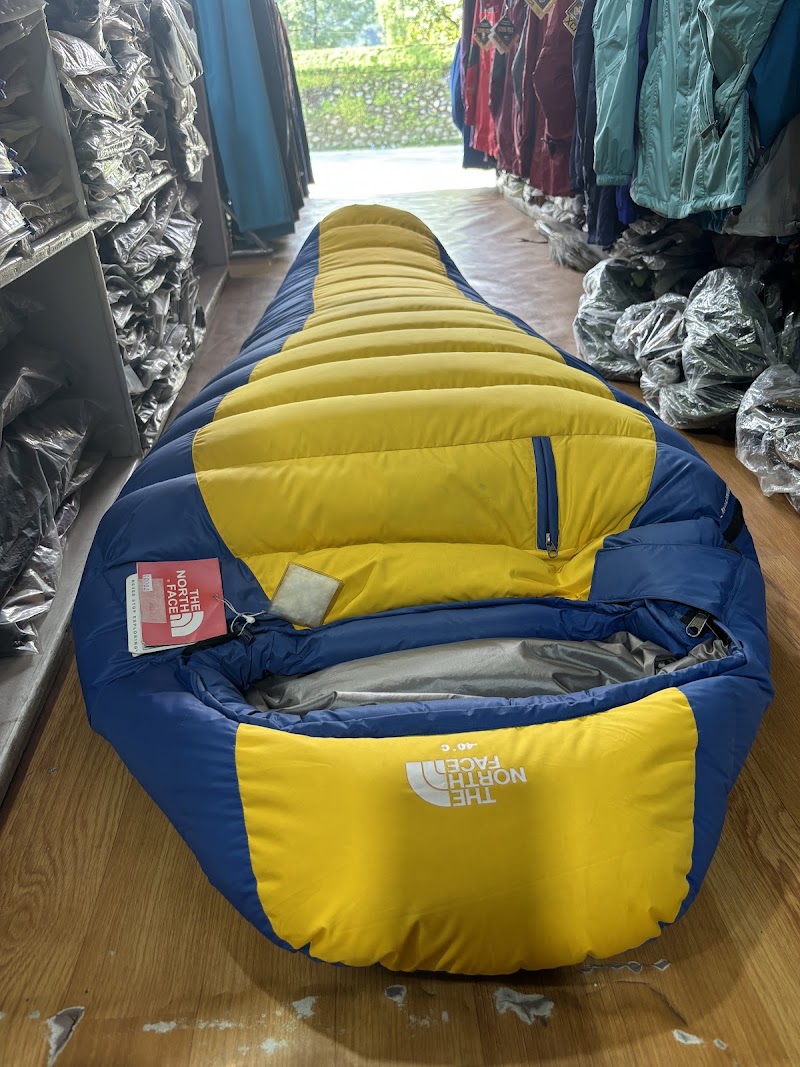 Mount Machhapuchhre Trekking Shop - Mount Machhapuchhre Trekking Shop Lake Side, Pokhara 33700, Nepal