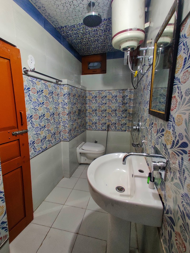 Hotel Parash Palace - Hotel Parash Palace, Barkot, Uttarakhand 249141, India