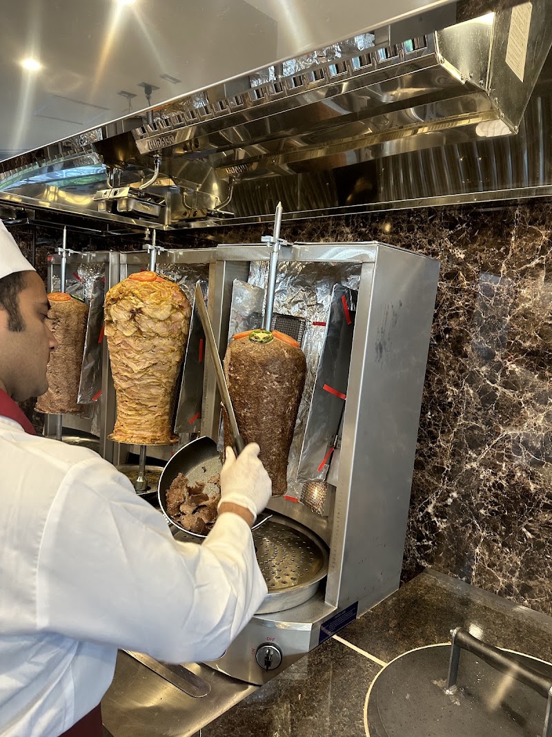 Ali’s Kebab - Ali’s Kebab, Samoncho, Shinjuku City, Tokyo 160-0017, Japan