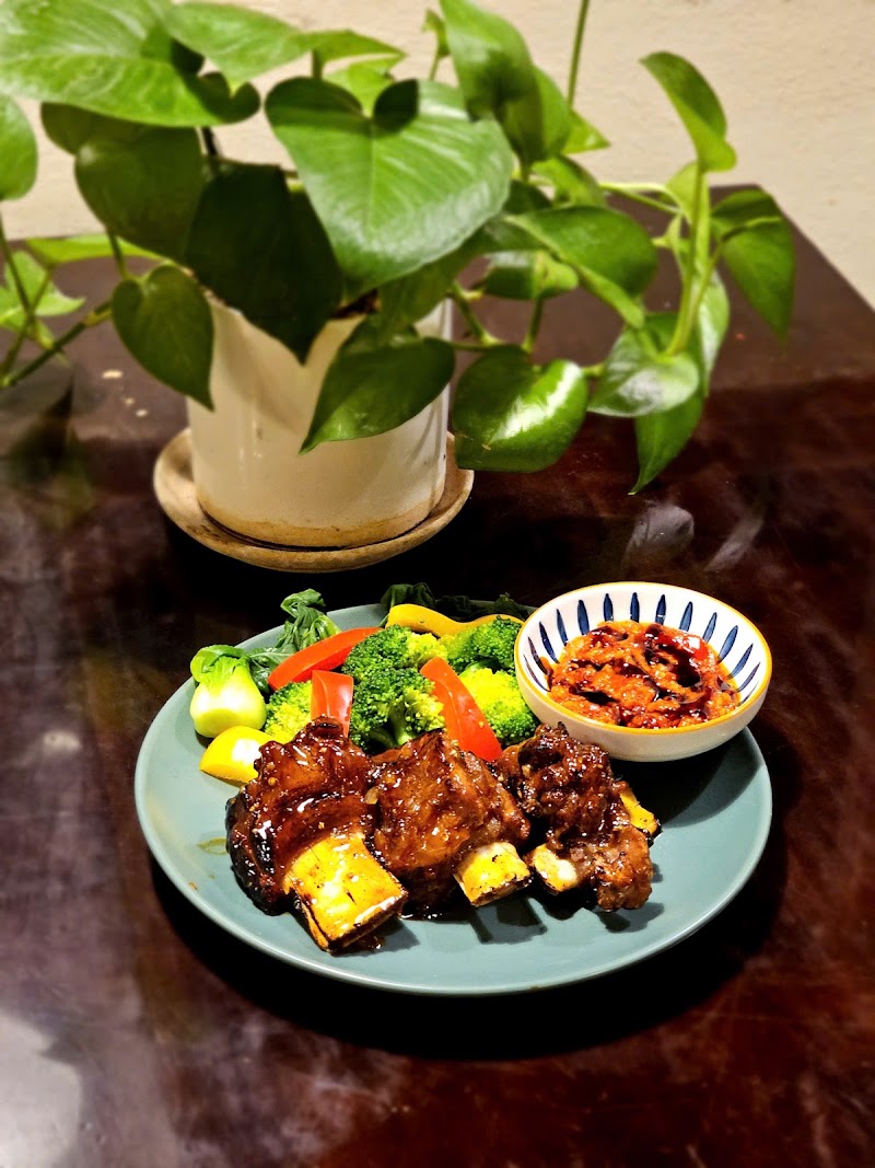Sanur Resto - Melayu & VN Halal Cuisine - Sanur Resto - Melayu & VN Halal Cuisine 1 P. Tống Duy Tân, Hoàn Kiếm, Hà Nội 100000, Vietnam