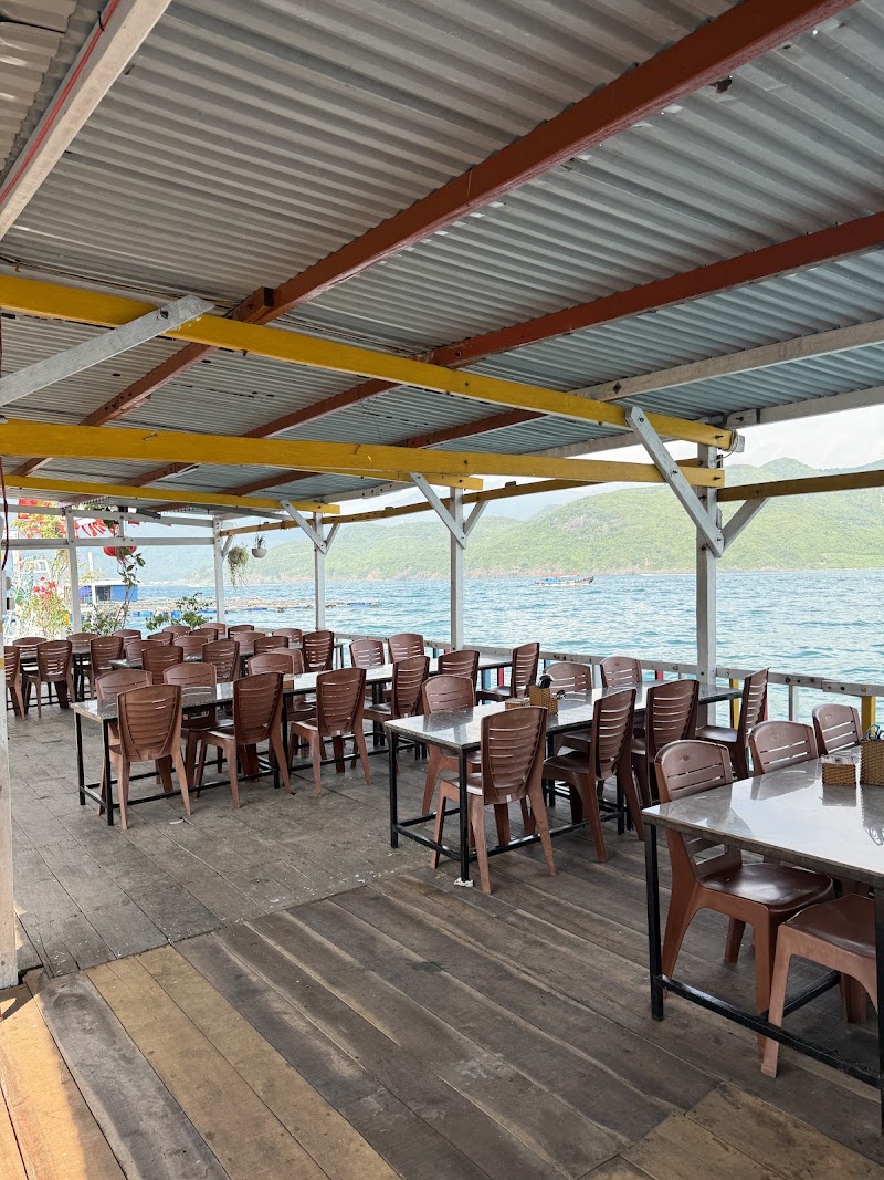 Thai Lang Chai Floating Resturant - Thai Lang Chai Floating Resturant, Đảo P, Trí Nguyên, Nha Trang, Khánh Hòa, Vietnam