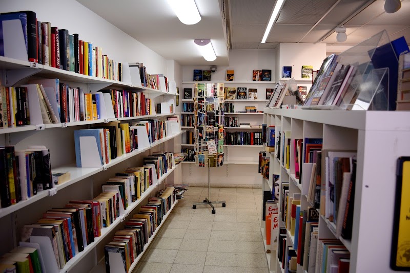 Artikel2 Second hand Slussen (tidigare Emmaus Stockholm) - Artikel2 Second hand Slussen (tidigare Emmaus Stockholm), Peter Myndes backe 8, 118 46 Stockholm, Sweden