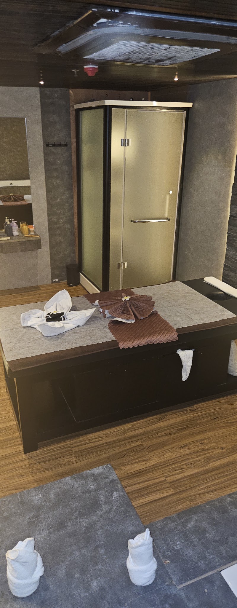 Ziara Spa-Citrus Classic Hotel - Ziara Spa-Citrus Classic Hotel Citrus Classic hotel, B1, Marathahalli - Sarjapur Outer Ring Rd, beside shell petrol bunk, Bellandur, Bengaluru, Karnataka 560103, India