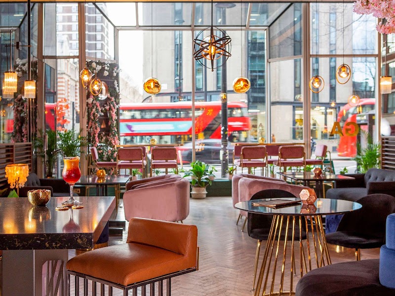 GA KINGSX - GA KINGSX 100-110 Euston Rd., London NW1 2AJ, UK