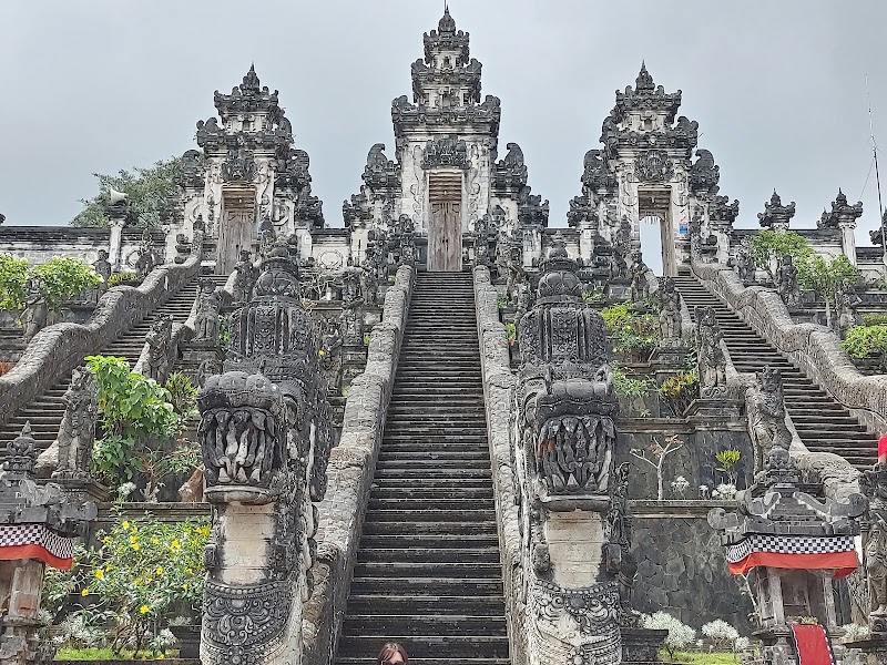 The Heaven Garden Lempuyang - The Heaven Garden Lempuyang, JJ5J+7HG, Jl. Pura Telaga Mas Lempuyang, Tri Buana, Kec. Abang, Kabupaten Karangasem, Bali 80852, Indonesia