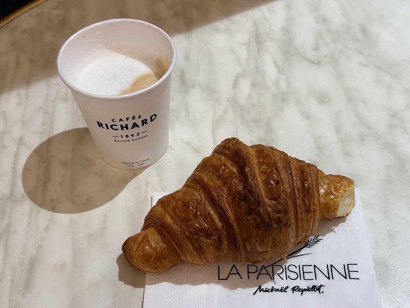 La Parisienne - La Parisienne 52 Bd Saint-Germain, 75005 Paris, France